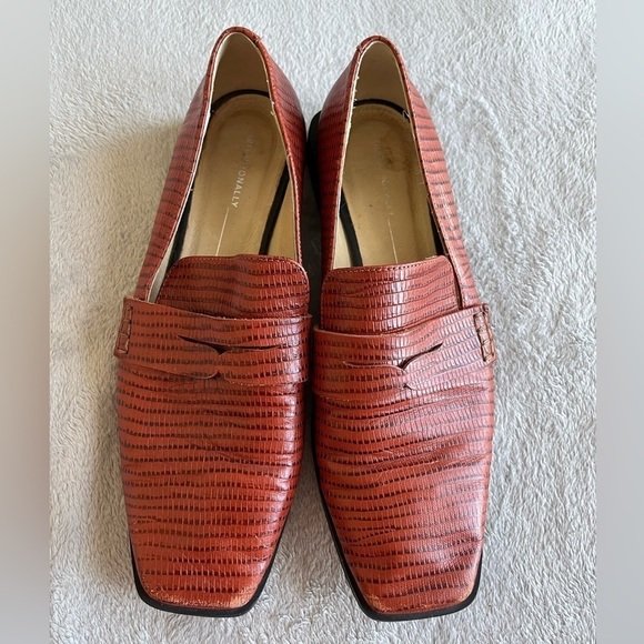 UPDATED with current photos🩶 Intentionally Blank loafers size 9 (EU 39) - Picture 4 of 16